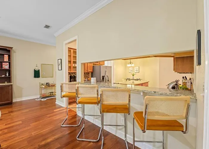 Burnside Beauty 4br Pingpong Patio Holiday home